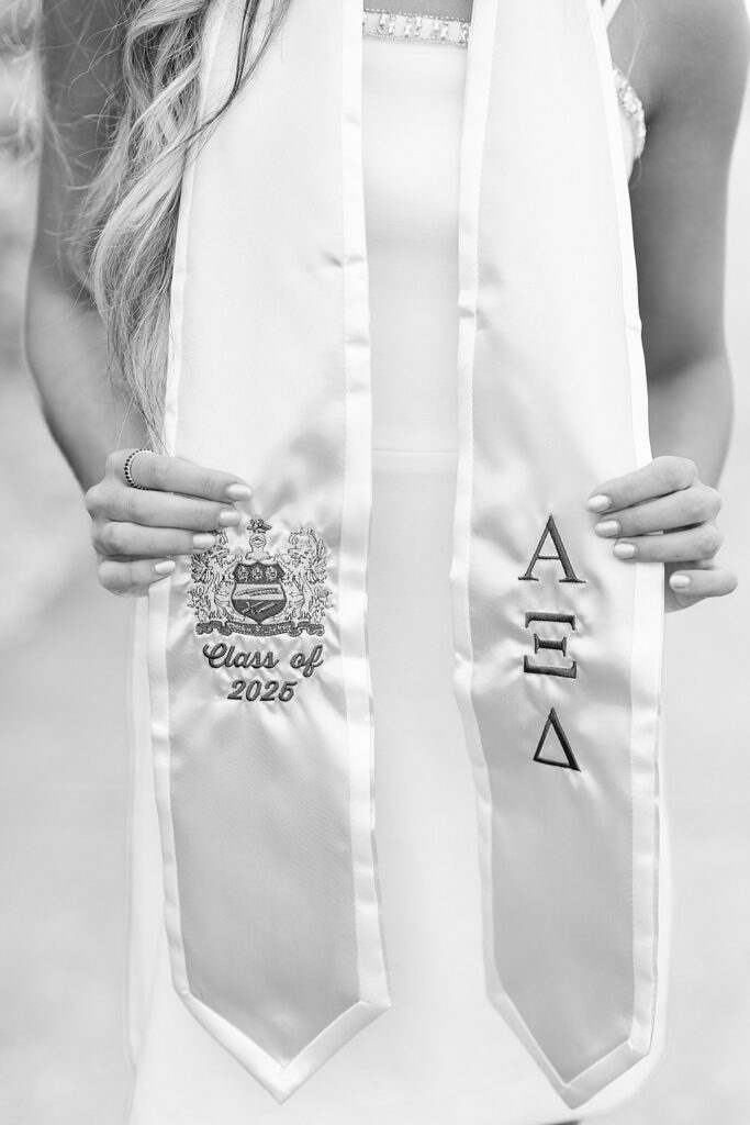 UNCW graduation photos; Wilmington North Carolina Senior Photographer; Wilmington graduation photographer