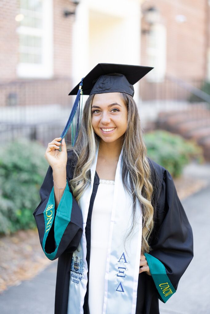 UNCW graduation photos; Wilmington North Carolina Senior Photographer; Wilmington graduation photographer