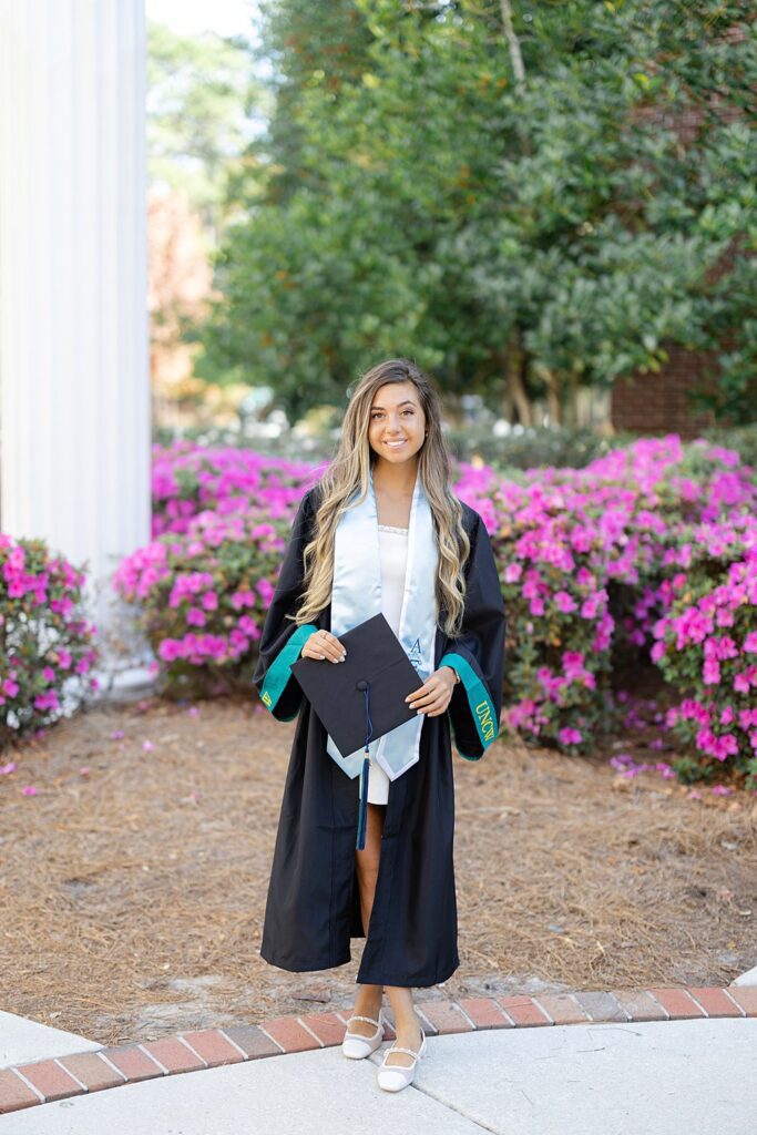UNCW graduation photos; Wilmington North Carolina Senior Photographer; Wilmington graduation photographer
