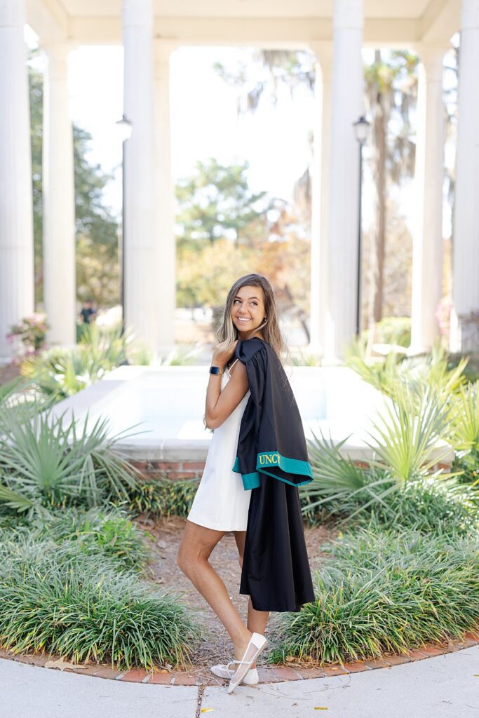 UNCW graduation photos; Wilmington North Carolina Senior Photographer; Wilmington graduation photographer
